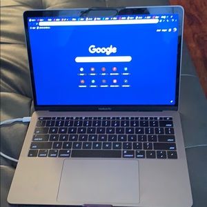 macbook pro 2017 13” space gray